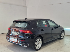 VW Golf GTE thumbnail