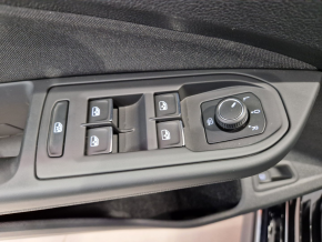 VW Golf GTE thumbnail