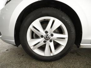 VW Golf Life TDI 4MOTION DSG thumbnail