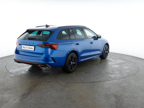 Škoda OCTAVIA Combi RS iV 245 DSG thumbnail