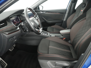 Škoda OCTAVIA Combi RS iV 245 DSG thumbnail