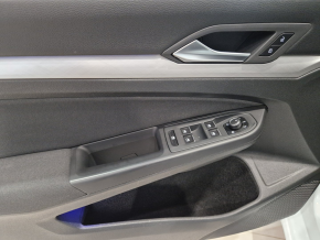 VW Noul Golf Life 1.5 eTSI ACT DSG mild hyb thumbnail