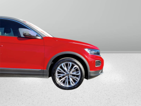 VW T-Roc Design TDI DSG thumbnail