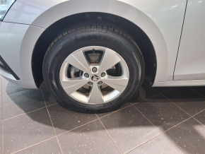 Škoda OCTAVIA AMBITION 1.5 TSI thumbnail