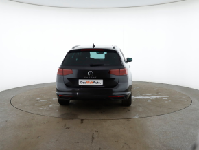 VW Noul Passat Var.Comfortline 2.0 TDI DSG thumbnail