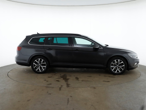 VW Noul Passat Var.Comfortline 2.0 TDI DSG thumbnail