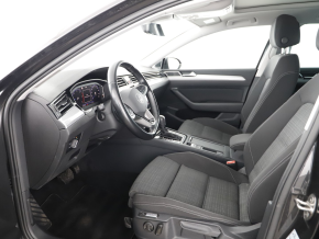 VW Noul Passat Var.Comfortline 2.0 TDI DSG thumbnail