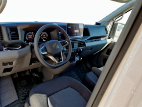 VW Crafter 3.5 Furgon L3H3 FWD 103kW thumbnail