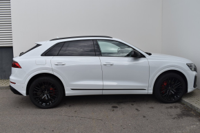 Audi Q8 PI 55 TFSI quattro thumbnail