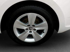 Škoda Rapid Spaceback SMART 1.2 TSI thumbnail