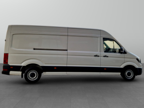 VW Crafter 3.5 Furgon L4H3 FWD 130kW thumbnail