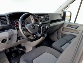 VW Crafter 3.5 Furgon L4H3 FWD 130kW thumbnail