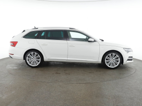 Škoda SUPERB Combi iV Style DSG thumbnail