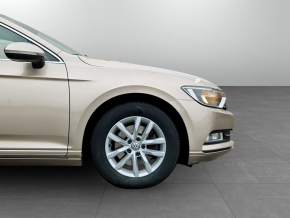 VW Passat Comfortline 2.0 TDI thumbnail