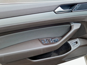 VW Passat Comfortline 2.0 TDI thumbnail