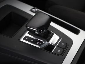Audi Q5 Advanced 40 TDI quattro thumbnail