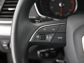Audi Q5 Advanced 40 TDI quattro thumbnail
