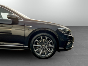 VW Passat High. 2.0 TSI OPF DSG 4Mot thumbnail