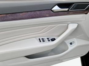 VW Passat High. 2.0 TSI OPF DSG 4Mot thumbnail