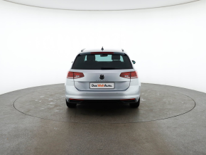 VW Noul Passat Var.Comfortline 2.0 TDI DSG thumbnail