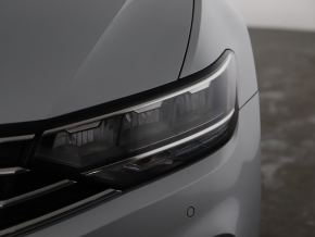 VW Noul Passat Var.Comfortline 2.0 TDI DSG thumbnail