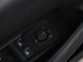 VW Noul Passat Var.Comfortline 2.0 TDI DSG thumbnail