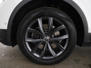 VW Tiguan L 2.0 Life DT147TDI D7A thumbnail