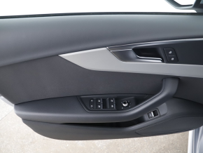 Audi A4 Limousine 40 TDI advanced thumbnail