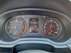 Audi Q3 2.0 TDI quattro thumbnail