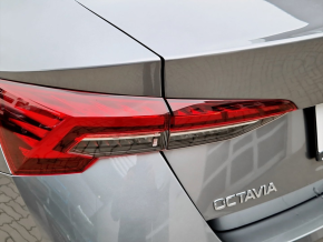 Škoda Octavia Selection 2.0 TDI DSG thumbnail