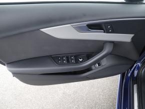 Audi A4 Advanced 40 TDI quattro thumbnail