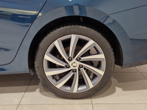 Škoda OCTAVIA Combi Ambition iV DSG thumbnail