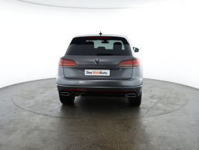 VW Touareg R-Style V6 TDI thumbnail