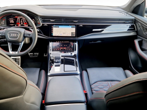 Audi RSQ8 TFSI quattro thumbnail
