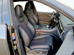 Audi RSQ8 TFSI quattro thumbnail