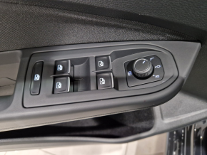 VW Golf Style TSI DSG mHeV thumbnail