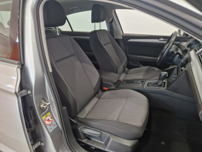 VW Noul Passat Advance1.5 TSI ACT DSG thumbnail