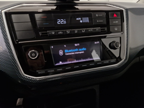 VW e up! entry 4 usi thumbnail