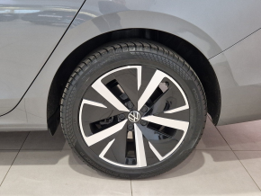 VW Noul Passat Business 2.0 TDI  DSGTD thumbnail