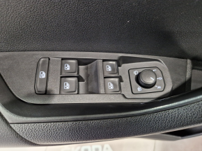 Škoda KAROQ STYLE 2.0 TDI 4x4 DSG thumbnail