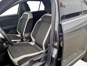 VW T-Roc Sport 1.5 TSI DSG thumbnail