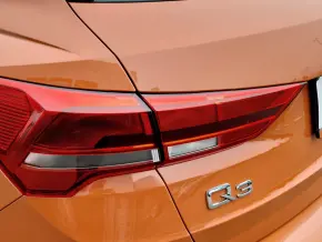 Audi Q3 Advanced  40 TFSI quattro thumbnail