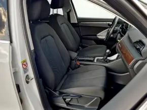 Audi Q3 45 TFSI e thumbnail