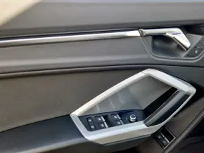 Audi Q3 45 TFSI e thumbnail