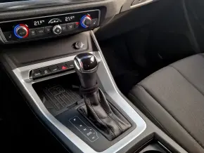 Audi Q3 45 TFSI e thumbnail