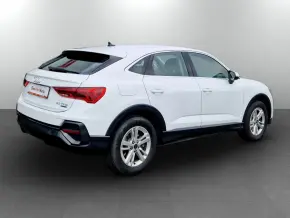 Audi Q3 Sportback 40 TFSI quattro thumbnail