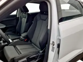 Audi Q3 Sportback 40 TFSI quattro thumbnail