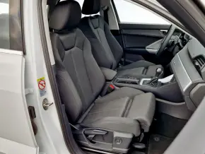 Audi Q3 Sportback 40 TFSI quattro thumbnail