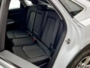 Audi Q3 Sportback 40 TFSI quattro thumbnail