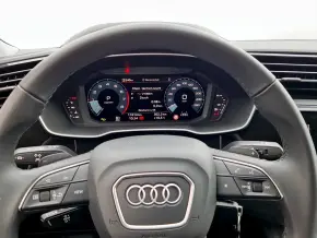 Audi Q3 Sportback 40 TFSI quattro thumbnail